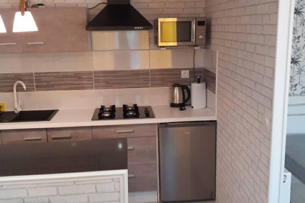 Charmante Petite Maison Шарлевиль-Мезьер Экстерьер фото