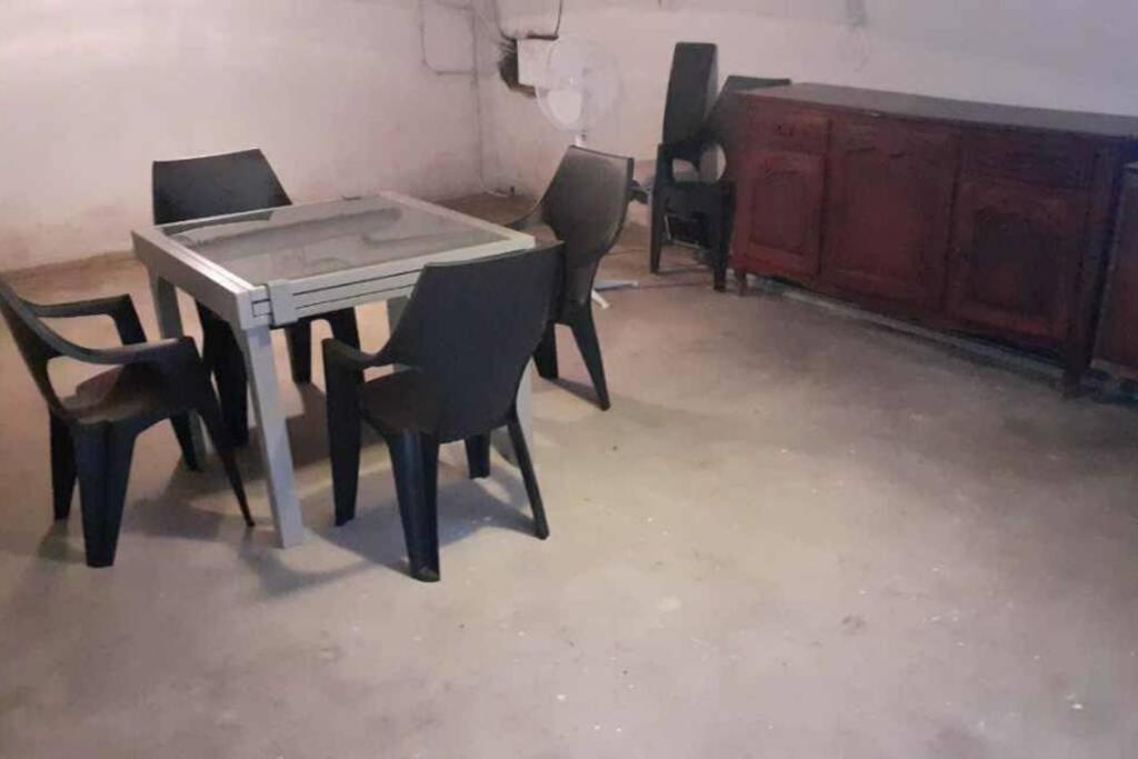 Charmante Petite Maison Шарлевиль-Мезьер Экстерьер фото